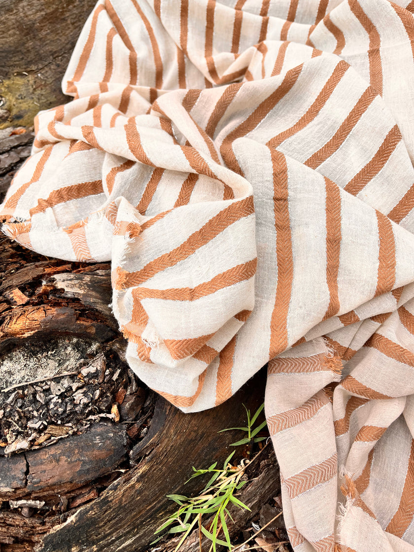 Balıksırtı Çizgili Nötr Organik Pamuklu Çift Yüzlü Kumaş Metre Fiyatı, Çizgili Doğal Kumaş, Geniş En.