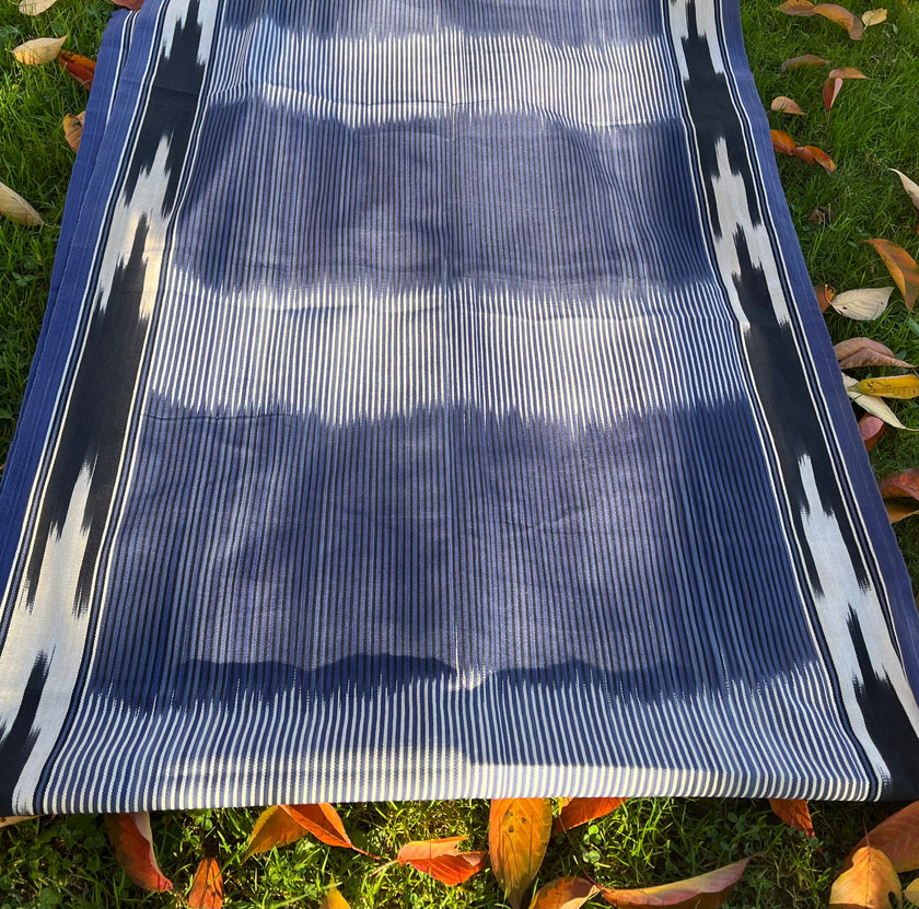 İndigo Kumaş, Japon Kumaş, Shibori Kumaş, İkat Kumaş, İndigo, İkat, Sashiko Kumaş, İndigo Mavi Kumaş, İndigo Boyalı Kumaş, Pamuk.