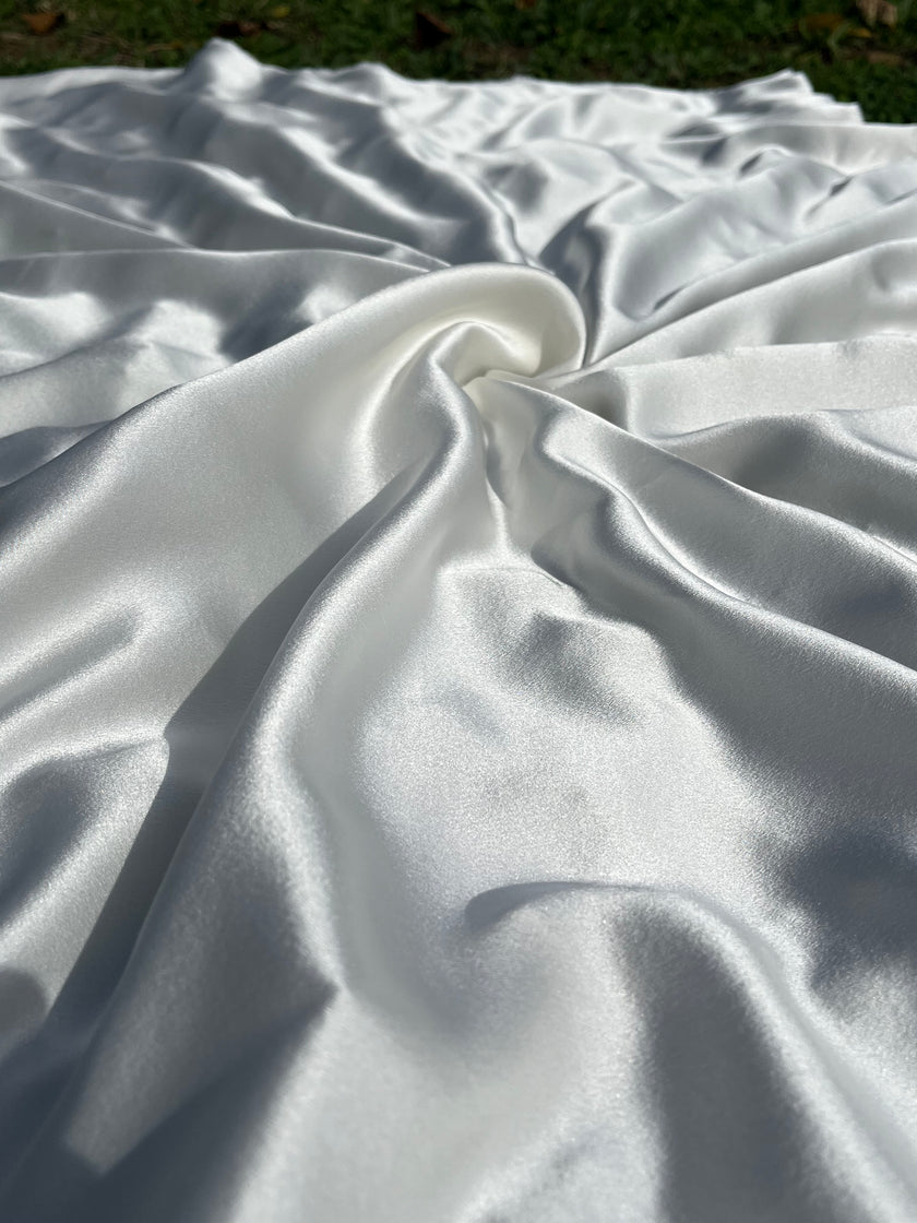 Gelinlik Beyaz Saten Saf İpek, Metre Metre İpek, İpek Şifon, Dut İpeği, İpek Metre, Ağır İpek, Lüks İpek Kumaş.