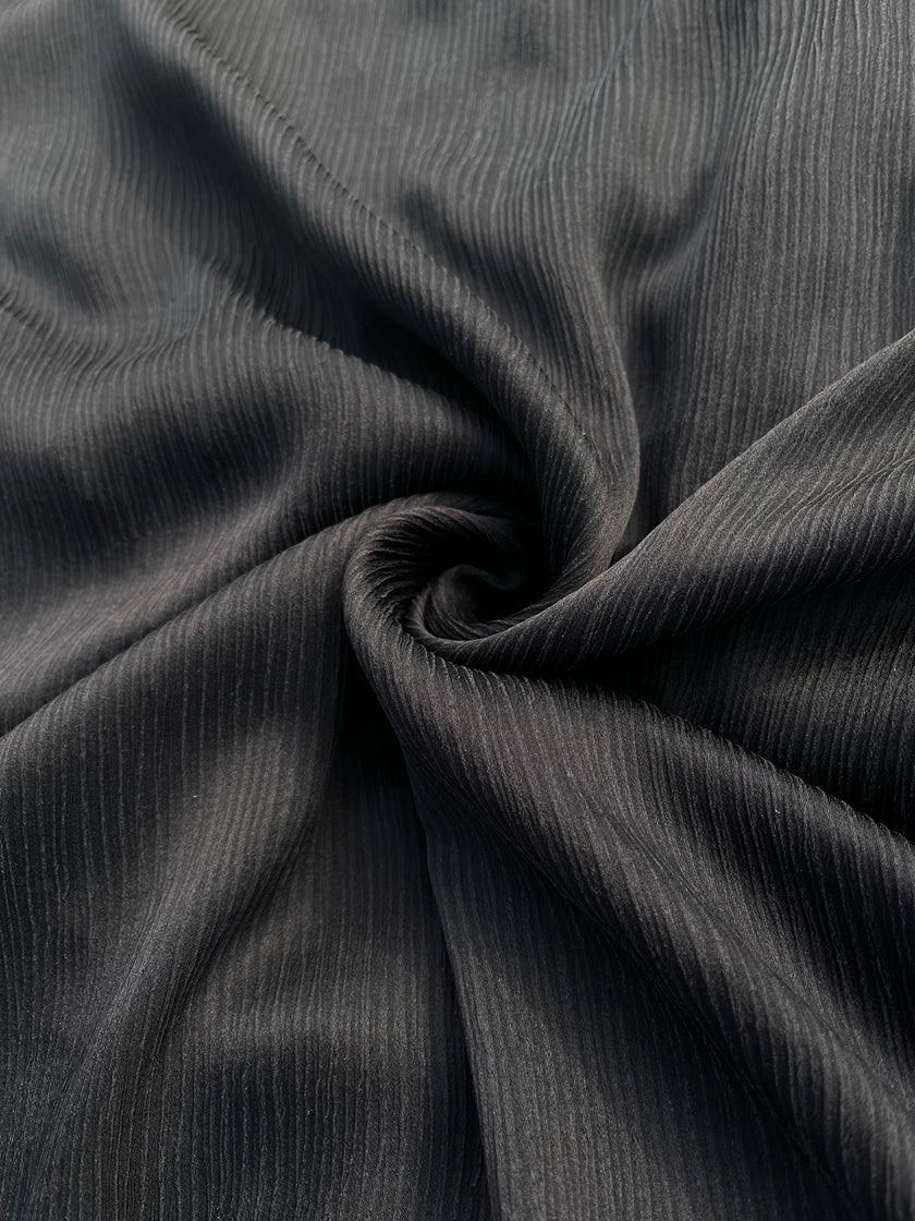 Siyah İpek, Metre İpek, Doğal İpek, İpek Şifon, Dut İpeği, İpek Duvak, İpek Metraj, Buruşuk İpek, Ekose İpek, Dokulu İpek.