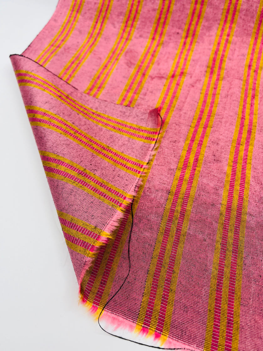 Pastel Pembe Sarı Çizgili İpek Kumaş, Metreyle İpek. Filigran Desen, Şantung İpek, Geniş Moiré İpek Kumaş, Geniş Kalın İpek Kurdele, İpek Döşemelik Kumaş.