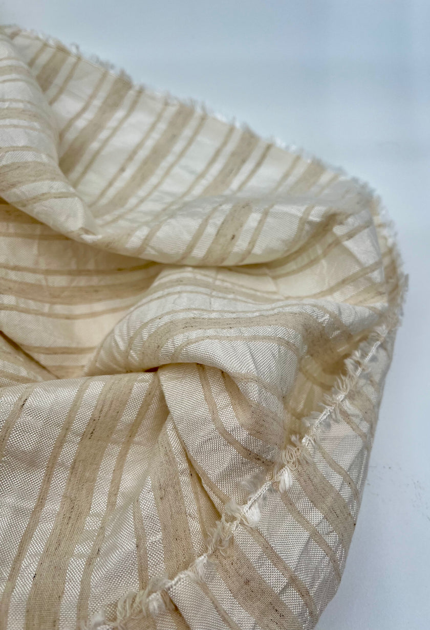 Tissus en lin de soie rayés et texturés pour un style inspiré de la nature, qualité unique pour les robes d'été kimono et les tenues de nouveau-né | Non blanchi.