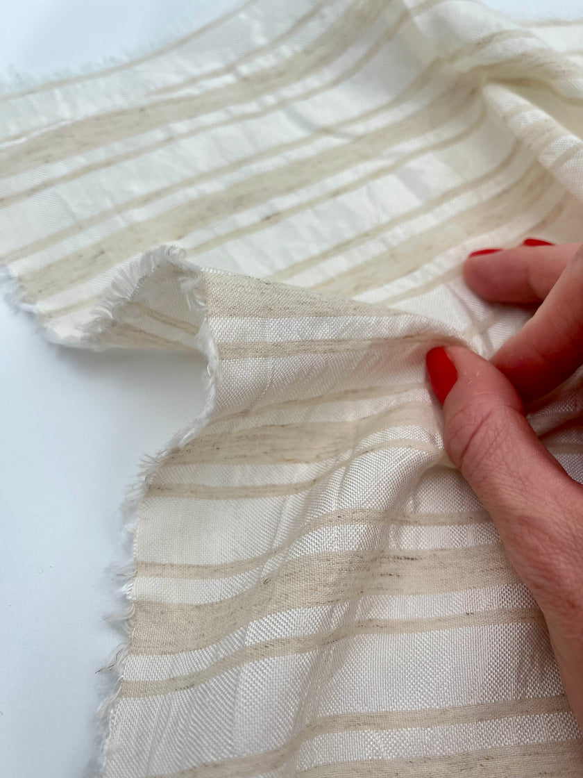 Tissus en lin de soie rayés et texturés pour un style inspiré de la nature, qualité unique pour les robes d'été kimono et les tenues de nouveau-né | Non blanchi.
