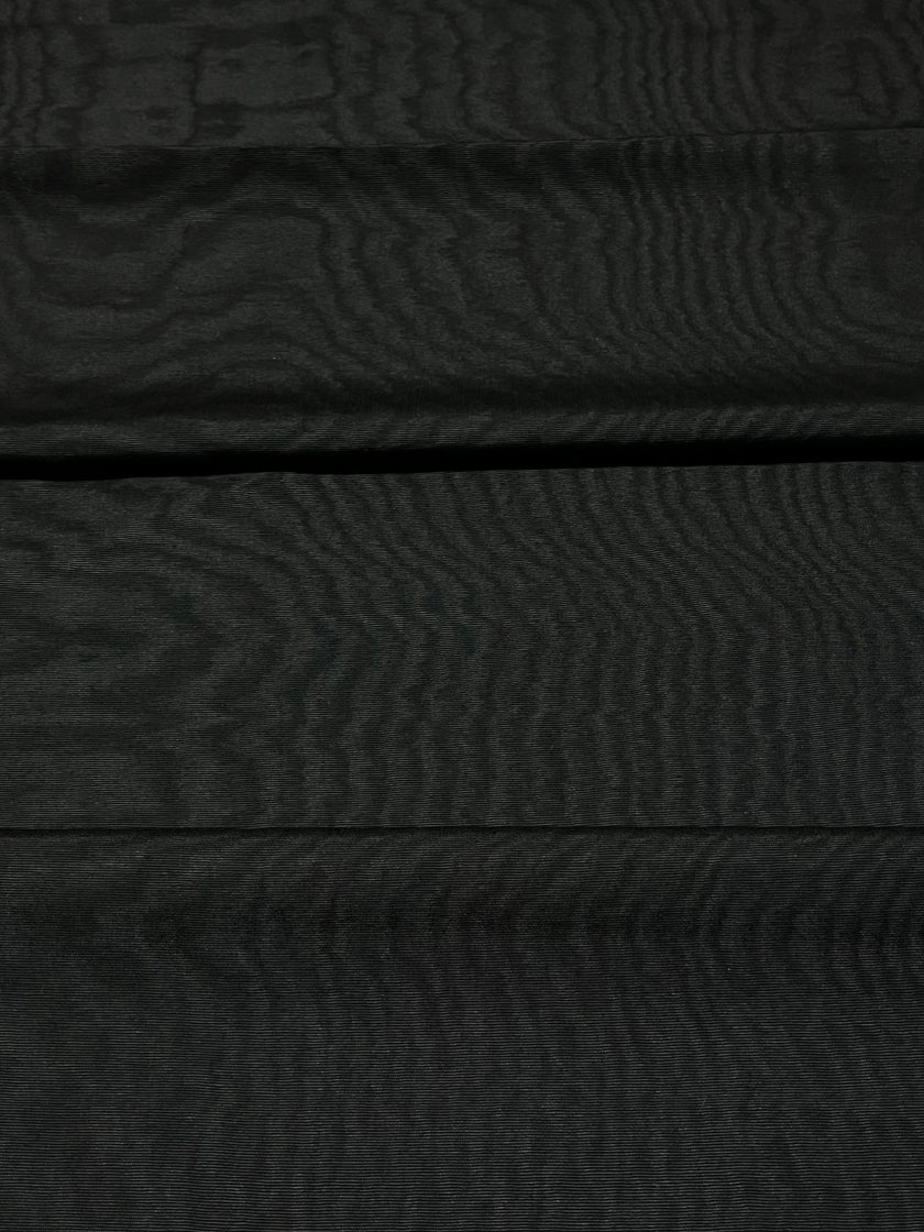 Tapisserie d'ameublement luxueuse en soie noire pour tête de lit ottomane, tissus d'intérieur pour textiles de maison : housses d'oreiller, motifs inspirés du kimono, motifs en filigrane.
