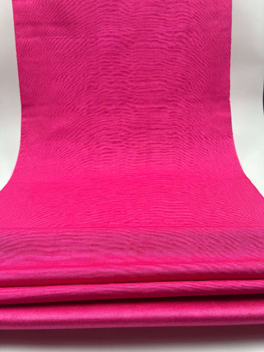 Osmanlı Başlıklı Pembe Lüks İpek Döşeme, Ev Tekstili İç Mekan Kumaşları: Yastık Kılıfları, Kimono Esintili Tasarımlar, Filigran Desenleri.