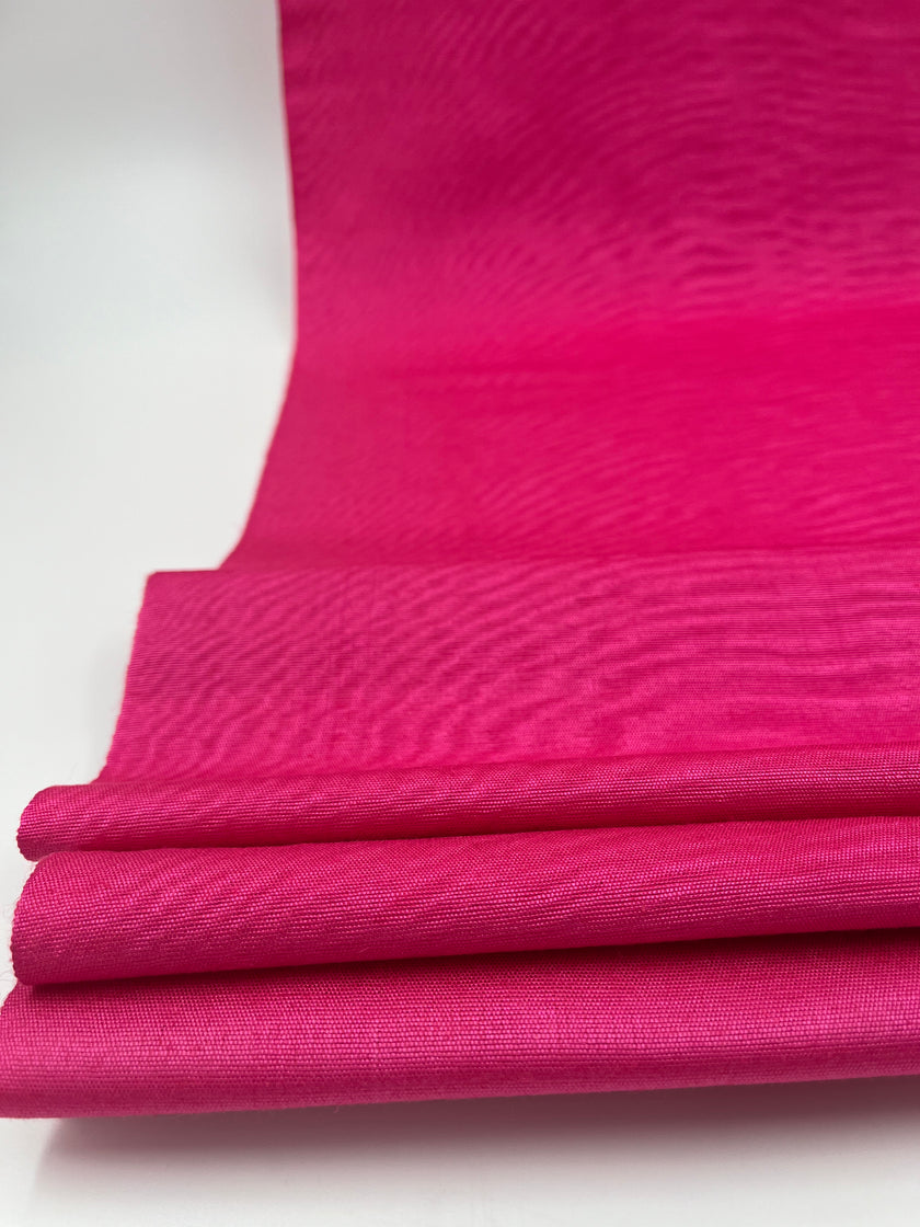 Osmanlı Başlıklı Pembe Lüks İpek Döşeme, Ev Tekstili İç Mekan Kumaşları: Yastık Kılıfları, Kimono Esintili Tasarımlar, Filigran Desenleri.