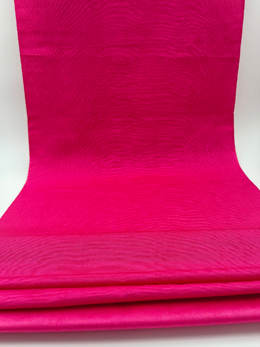 Osmanlı Başlıklı Pembe Lüks İpek Döşeme, Ev Tekstili İç Mekan Kumaşları: Yastık Kılıfları, Kimono Esintili Tasarımlar, Filigran Desenleri.