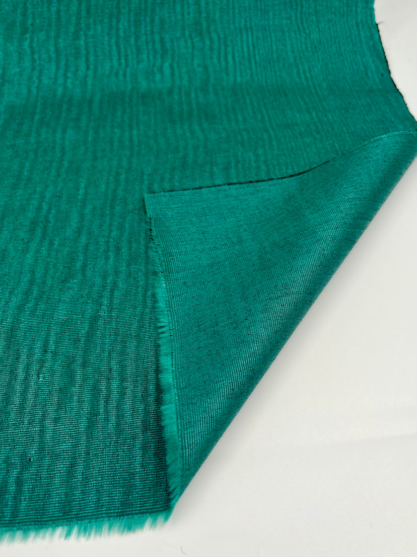 Osmanlı Başlık İçin Yeşil Lüks İpek Döşeme, Ev Tekstili İç Mekan Kumaşları: Yastık Kılıfları, Kimono Esintili Tasarımlar, Filigran Desenleri.