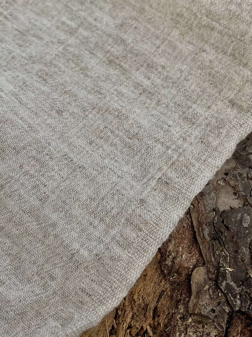 Metre ile Gri Çizgili Nötr Organik Pamuklu Kumaş, Çizgili Buruşuk Kumaş, Geniş En.