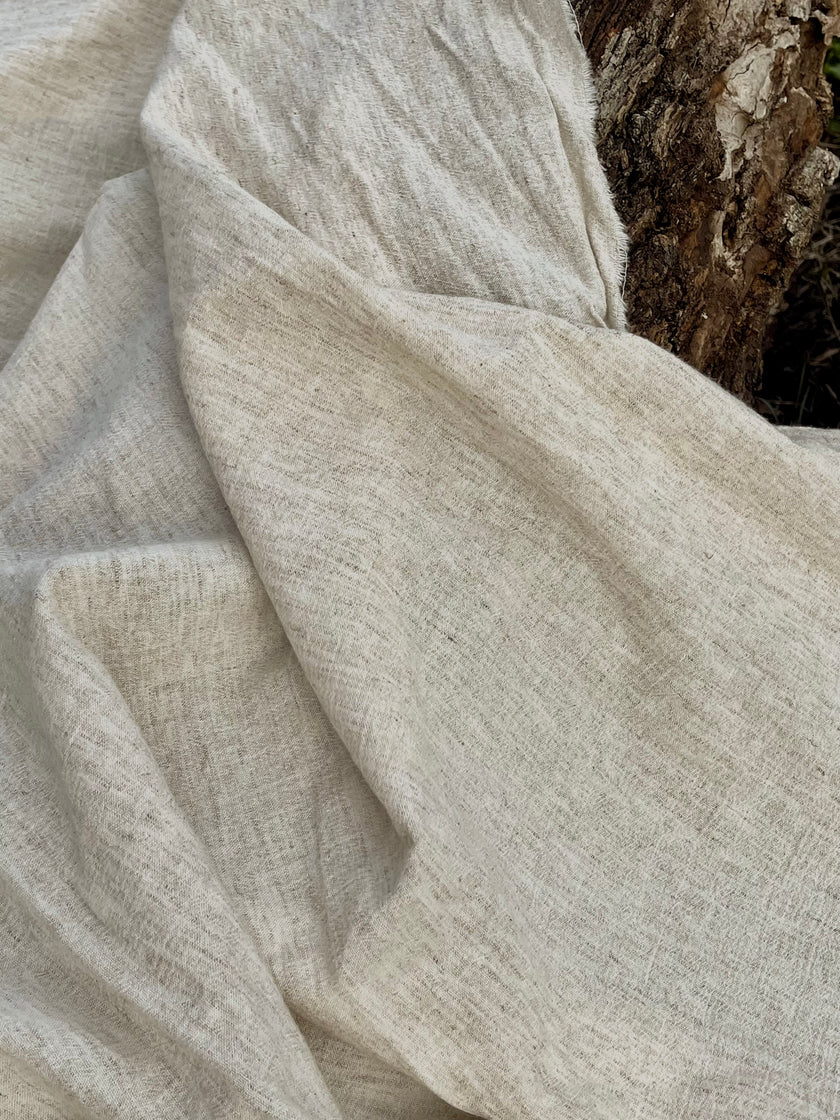 Metre ile Gri Çizgili Nötr Organik Pamuklu Kumaş, Çizgili Buruşuk Kumaş, Geniş En.