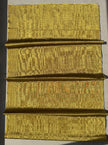Rembourrage luxueux en soie dorée pour tête de lit ottoman, tissus d'intérieur pour textiles de maison : housses d'oreiller, motifs inspirés du kimono, motifs en filigrane.