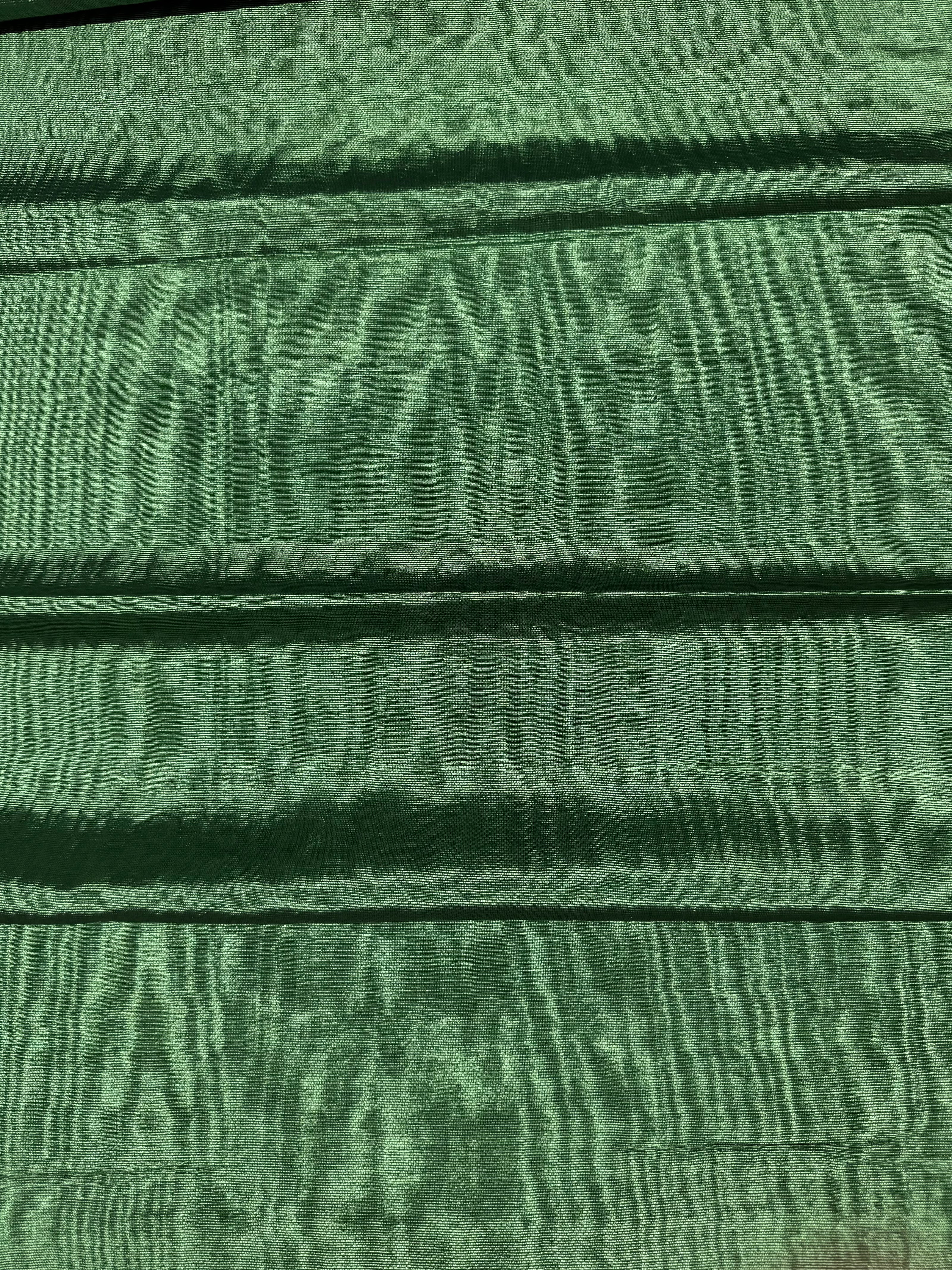 Tapisserie d'ameublement luxueuse en soie verte pour tête de lit ottomane, tissus d'intérieur pour textiles de maison : housses d'oreiller, motifs inspirés du kimono, motifs en filigrane.