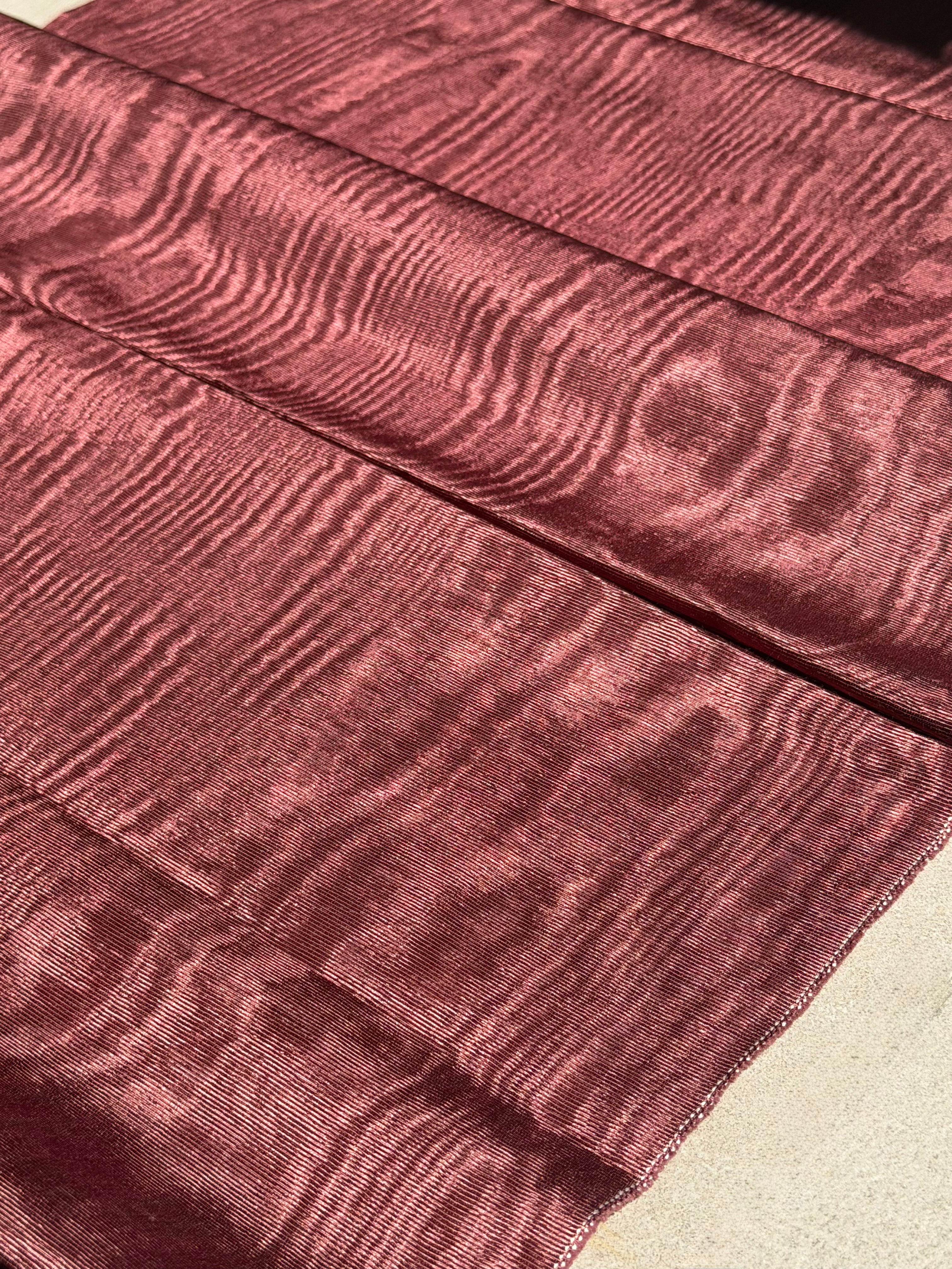 Tissu moiré de soie unique au mètre, revêtement en soie pour tête de lit ottomane, tissus d'intérieur pour textiles de maison : housses d'oreiller, motifs inspirés du kimono, motifs en filigrane