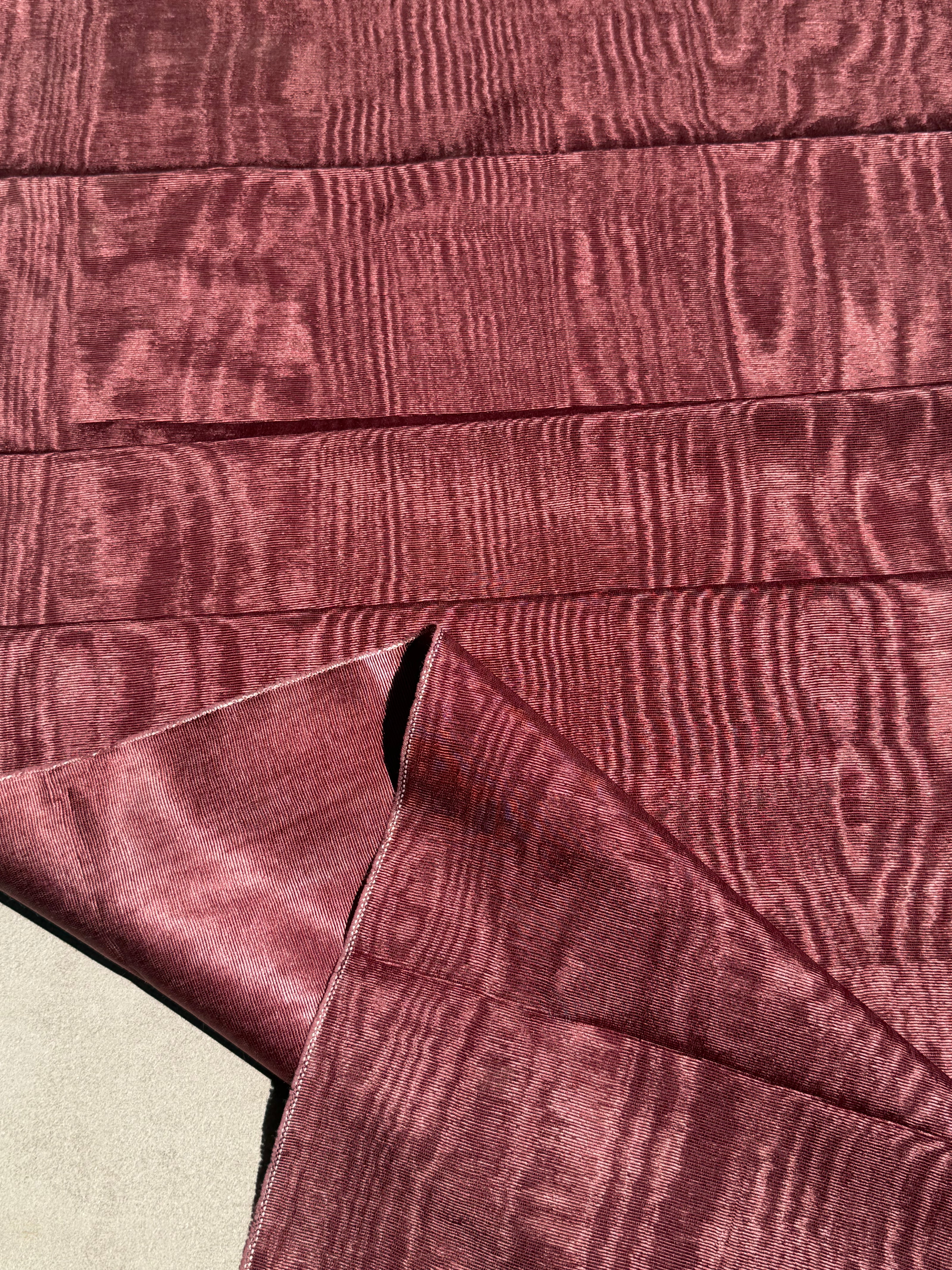 Tissu moiré de soie unique au mètre, revêtement en soie pour tête de lit ottomane, tissus d'intérieur pour textiles de maison : housses d'oreiller, motifs inspirés du kimono, motifs en filigrane