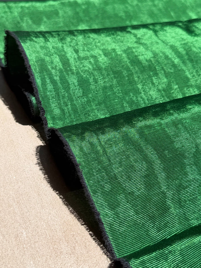 Emerald Green Silk Moiré Fabric – 50/50 Silk Cotton Blend | Ottoman-Inspired Textile