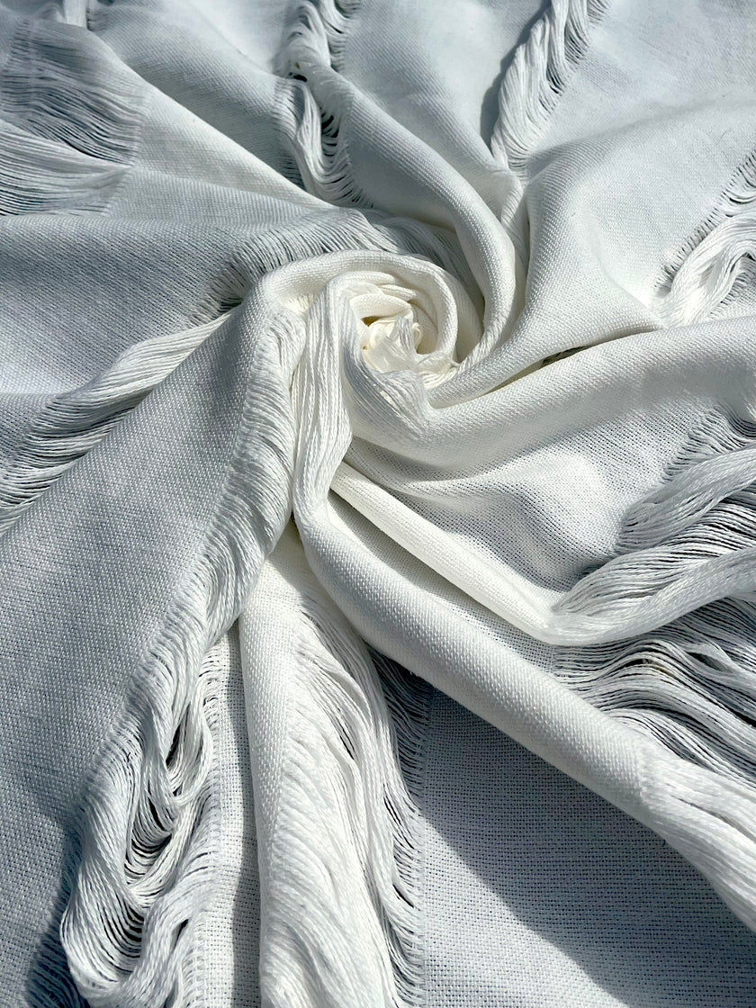 Tissu froissé en coton turc texturé spécial : qualité unique pour les robes d'été kimono et les tenues de nouveau-né | Options de gaze, transparentes et extensibles.