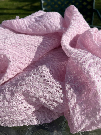 Tissu en lin rose lilas par cour, tissu en coton biologique, tissus naturels semi-transparents texturés.