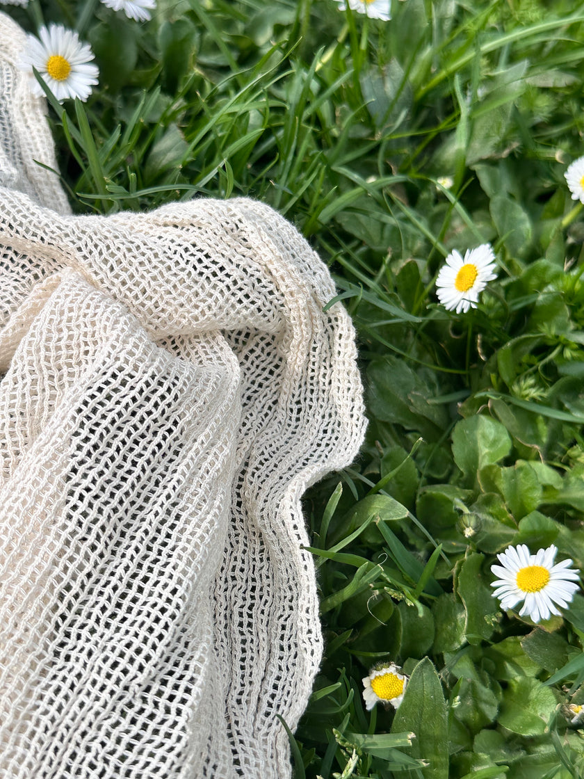 File Pamuklu Yumuşak Organik Kumaş, Ekru Beyaz - Siyah Renk Seçenekleri Mevcuttur, Şeffaf, Yumuşak Akışkan File Kumaş.