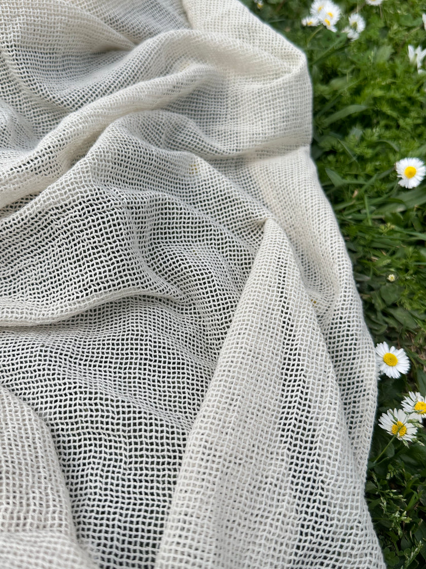 File Pamuklu Yumuşak Organik Kumaş, Ekru Beyaz - Siyah Renk Seçenekleri Mevcuttur, Şeffaf, Yumuşak Akışkan File Kumaş.