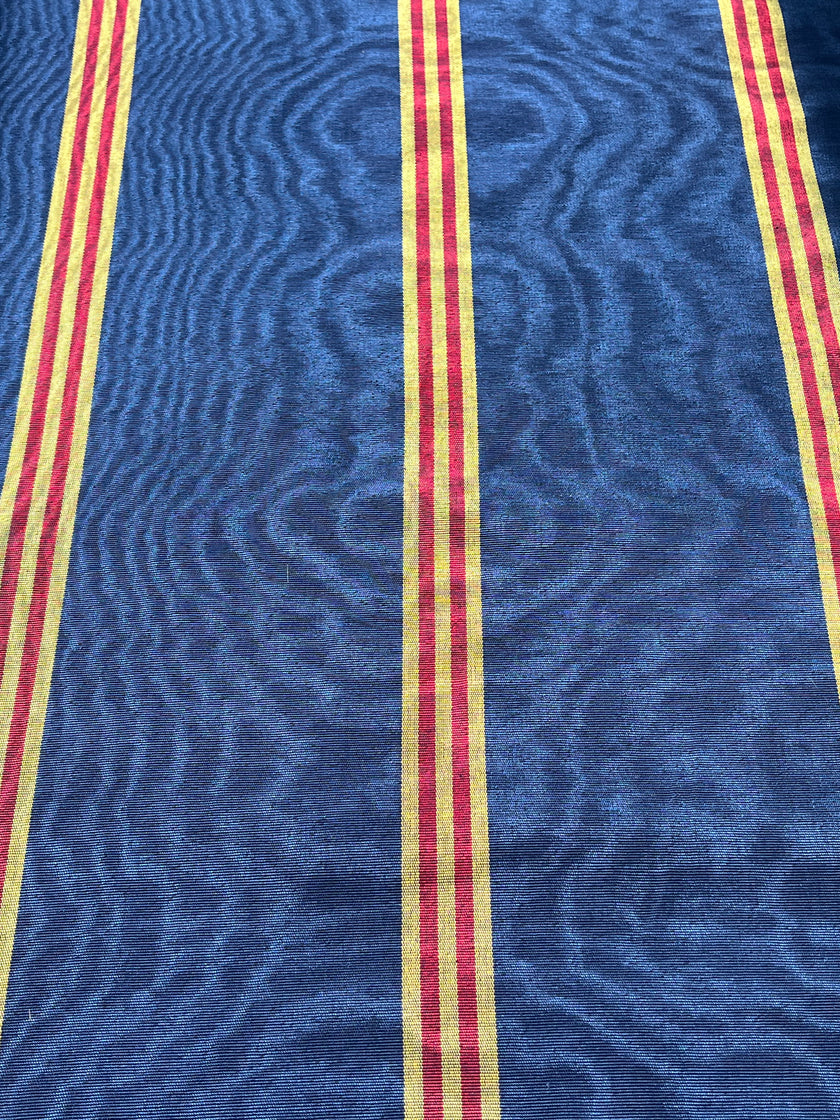 Osmanlı Başlık İçin Altın Lüks İpek Döşeme, Ev Tekstili İç Mekan Kumaşları: Yastık Kılıfları, Kimono Esintili Tasarımlar, Filigran Desenleri.