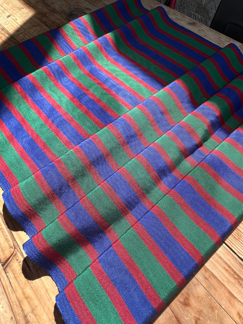 Osmanlı Başlık İçin Altın Lüks İpek Döşeme, Ev Tekstili İç Mekan Kumaşları: Yastık Kılıfları, Kimono Esintili Tasarımlar, Filigran Desenleri.