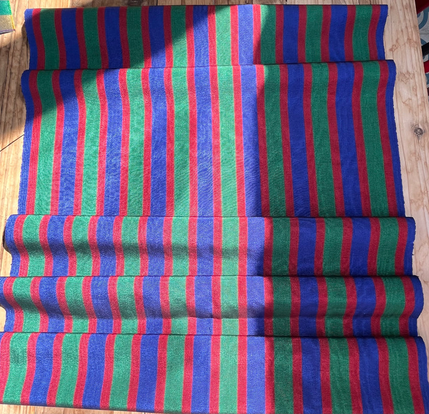 Osmanlı Başlık İçin Altın Lüks İpek Döşeme, Ev Tekstili İç Mekan Kumaşları: Yastık Kılıfları, Kimono Esintili Tasarımlar, Filigran Desenleri.