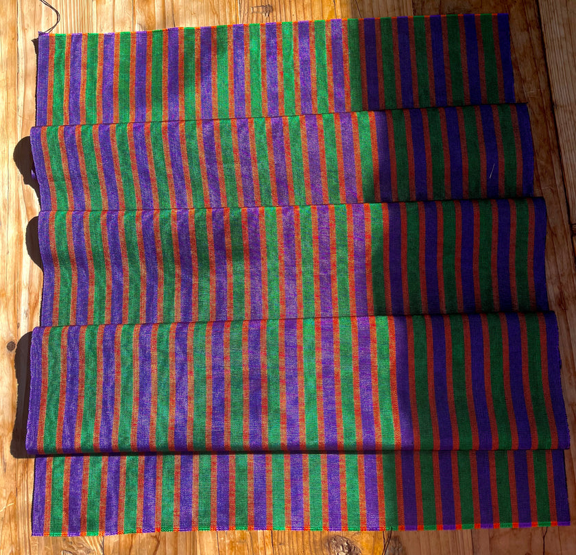 Osmanlı Başlık İçin Altın Lüks İpek Döşeme, Ev Tekstili İç Mekan Kumaşları: Yastık Kılıfları, Kimono Esintili Tasarımlar, Filigran Desenleri.