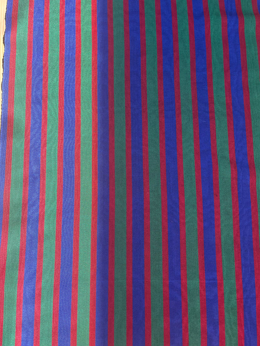 Osmanlı Başlık İçin Altın Lüks İpek Döşeme, Ev Tekstili İç Mekan Kumaşları: Yastık Kılıfları, Kimono Esintili Tasarımlar, Filigran Desenleri.