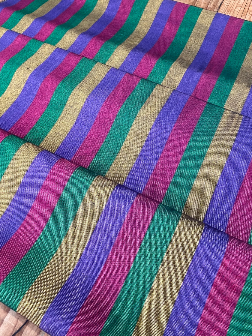 Osmanlı Başlık İçin Altın Lüks İpek Döşeme, Ev Tekstili İç Mekan Kumaşları: Yastık Kılıfları, Kimono Esintili Tasarımlar, Filigran Desenleri.