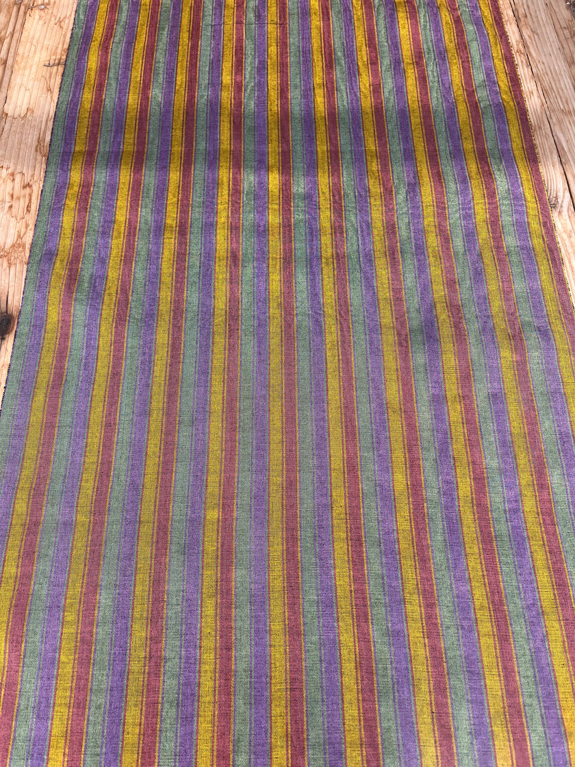 Osmanlı Başlık İçin Altın Lüks İpek Döşeme, Ev Tekstili İç Mekan Kumaşları: Yastık Kılıfları, Kimono Esintili Tasarımlar, Filigran Desenleri.