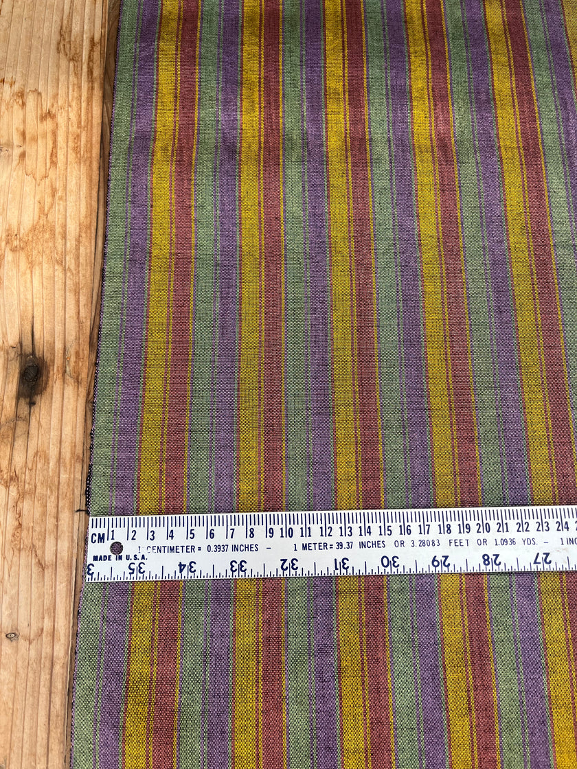 Osmanlı Başlık İçin Altın Lüks İpek Döşeme, Ev Tekstili İç Mekan Kumaşları: Yastık Kılıfları, Kimono Esintili Tasarımlar, Filigran Desenleri.