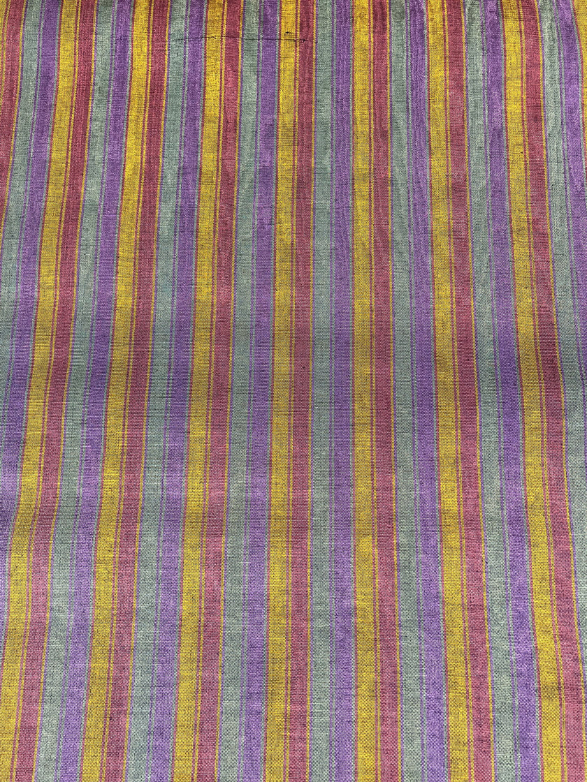 Osmanlı Başlık İçin Altın Lüks İpek Döşeme, Ev Tekstili İç Mekan Kumaşları: Yastık Kılıfları, Kimono Esintili Tasarımlar, Filigran Desenleri.