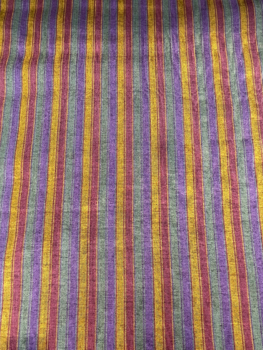 Osmanlı Başlık İçin Altın Lüks İpek Döşeme, Ev Tekstili İç Mekan Kumaşları: Yastık Kılıfları, Kimono Esintili Tasarımlar, Filigran Desenleri.