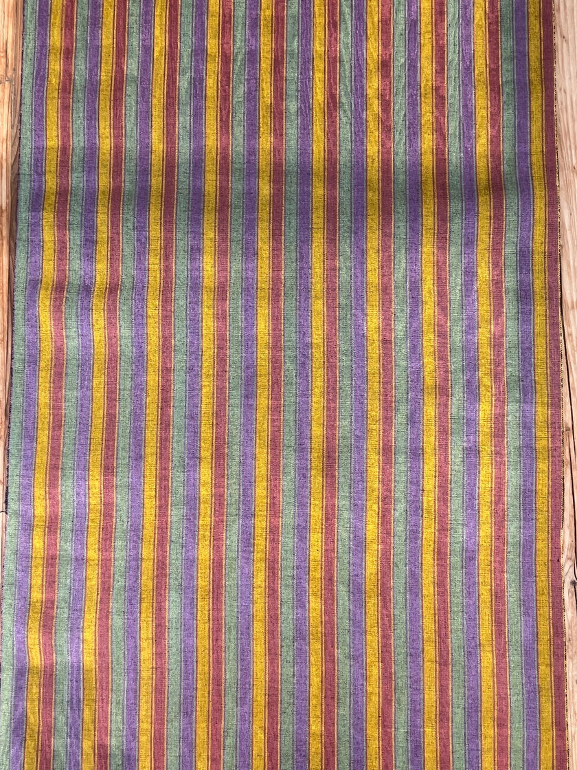 Osmanlı Başlık İçin Altın Lüks İpek Döşeme, Ev Tekstili İç Mekan Kumaşları: Yastık Kılıfları, Kimono Esintili Tasarımlar, Filigran Desenleri.