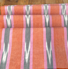 Rembourrage luxueux en soie dorée pour tête de lit ottoman, tissus d'intérieur pour textiles de maison : housses d'oreiller, motifs inspirés du kimono, motifs en filigrane.