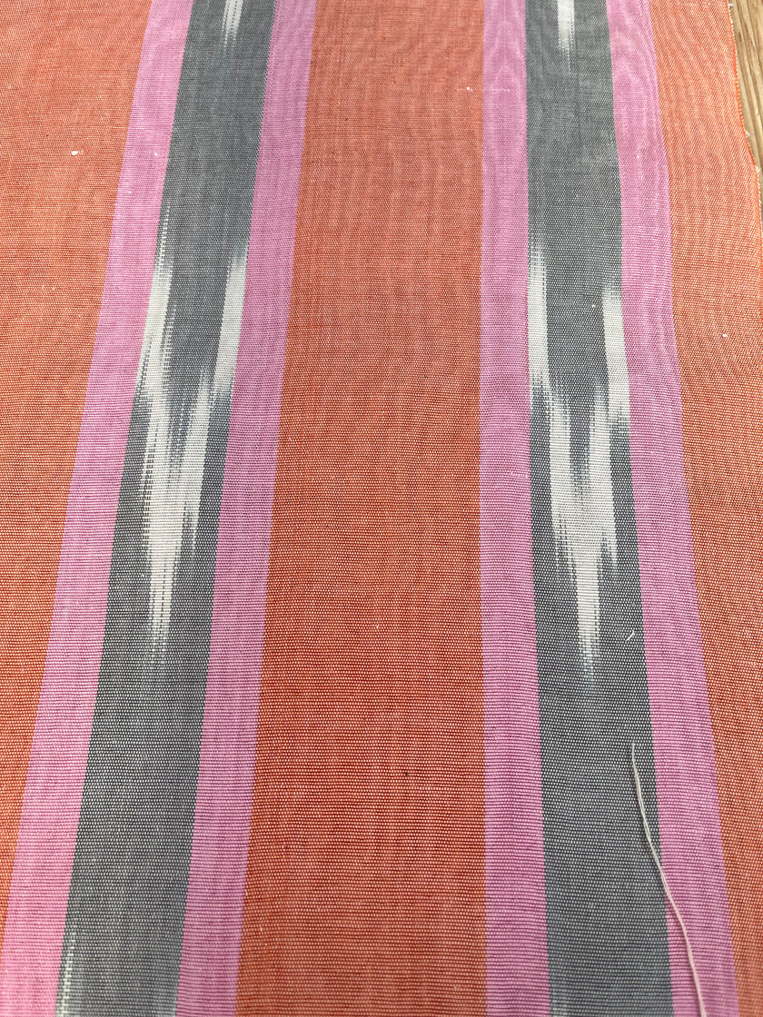 Osmanlı Başlık İçin Altın Lüks İpek Döşeme, Ev Tekstili İç Mekan Kumaşları: Yastık Kılıfları, Kimono Esintili Tasarımlar, Filigran Desenleri.