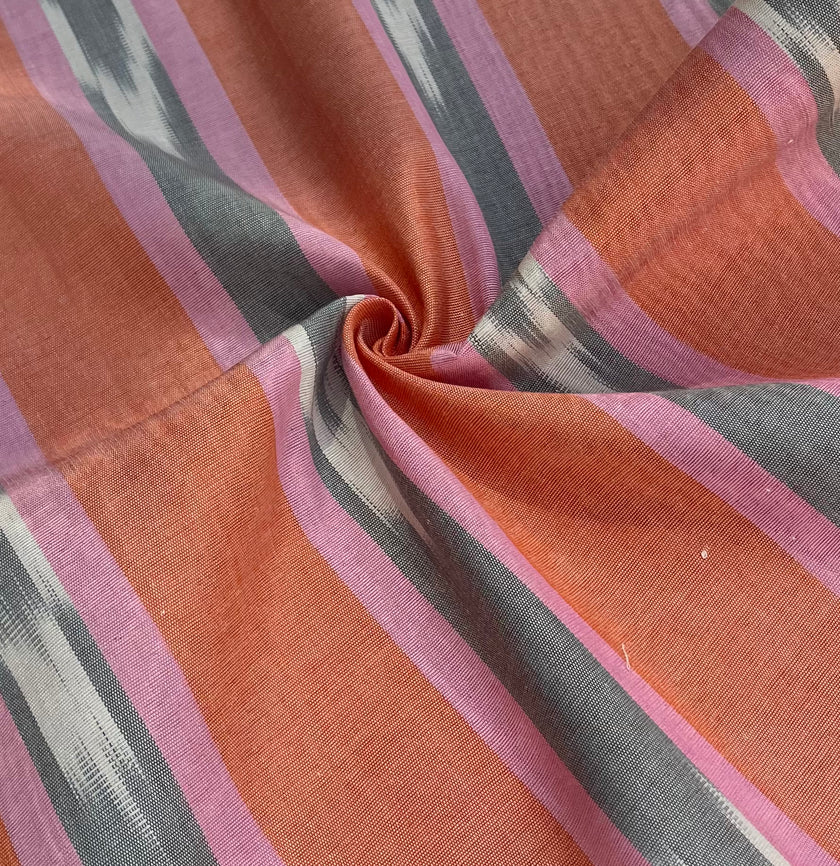 Osmanlı Başlık İçin Altın Lüks İpek Döşeme, Ev Tekstili İç Mekan Kumaşları: Yastık Kılıfları, Kimono Esintili Tasarımlar, Filigran Desenleri.