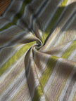 Rembourrage luxueux en soie dorée pour tête de lit ottoman, tissus d'intérieur pour textiles de maison : housses d'oreiller, motifs inspirés du kimono, motifs en filigrane.