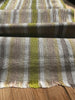 Rembourrage luxueux en soie dorée pour tête de lit ottoman, tissus d'intérieur pour textiles de maison : housses d'oreiller, motifs inspirés du kimono, motifs en filigrane.