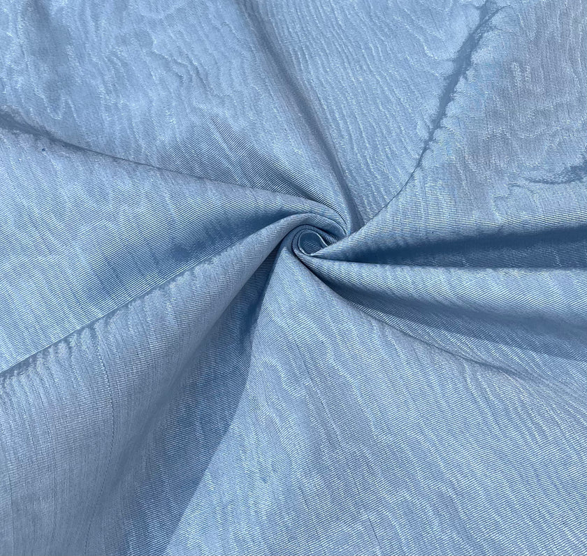 Tapisserie d'ameublement luxueuse en soie bleue pour tête de lit ottomane, tissus d'intérieur pour textiles de maison : housses d'oreiller, motifs inspirés du kimono, motifs en filigrane.