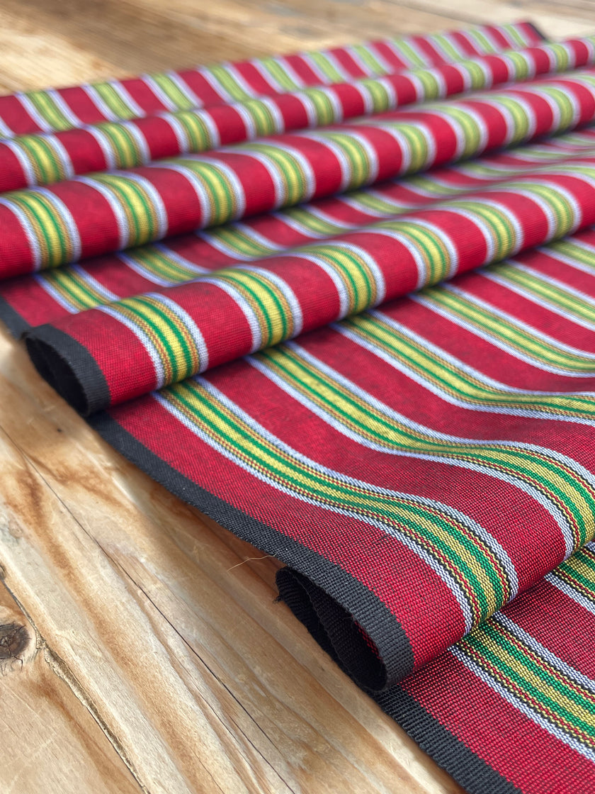 Osmanlı Başlık İçin Altın Lüks İpek Döşeme, Ev Tekstili İç Mekan Kumaşları: Yastık Kılıfları, Kimono Esintili Tasarımlar, Filigran Desenleri.