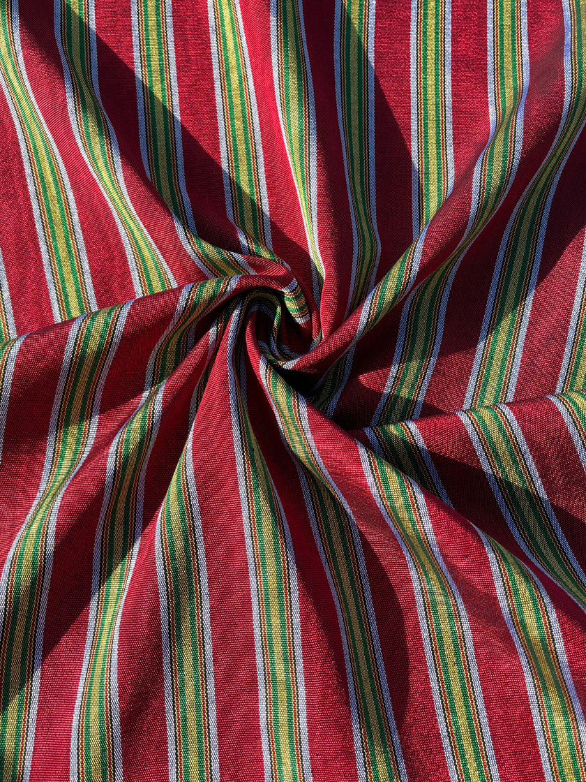 Osmanlı Başlık İçin Altın Lüks İpek Döşeme, Ev Tekstili İç Mekan Kumaşları: Yastık Kılıfları, Kimono Esintili Tasarımlar, Filigran Desenleri.