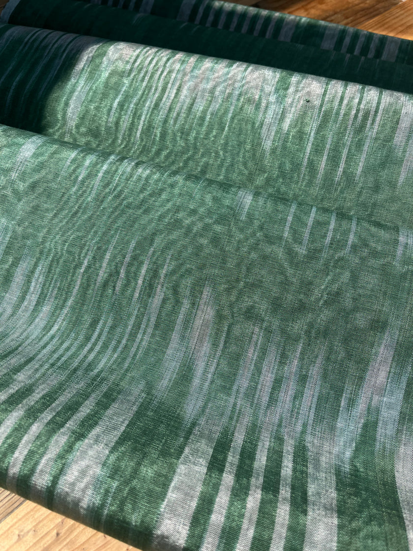 Osmanlı Başlıklı Yeşil İkat Çizgili Lüks İpek Döşeme, Ev Tekstili İç Mekan Kumaşları: Yastık Kılıfları, Kimono Esintili Tasarımlar, Filigran Desenleri.