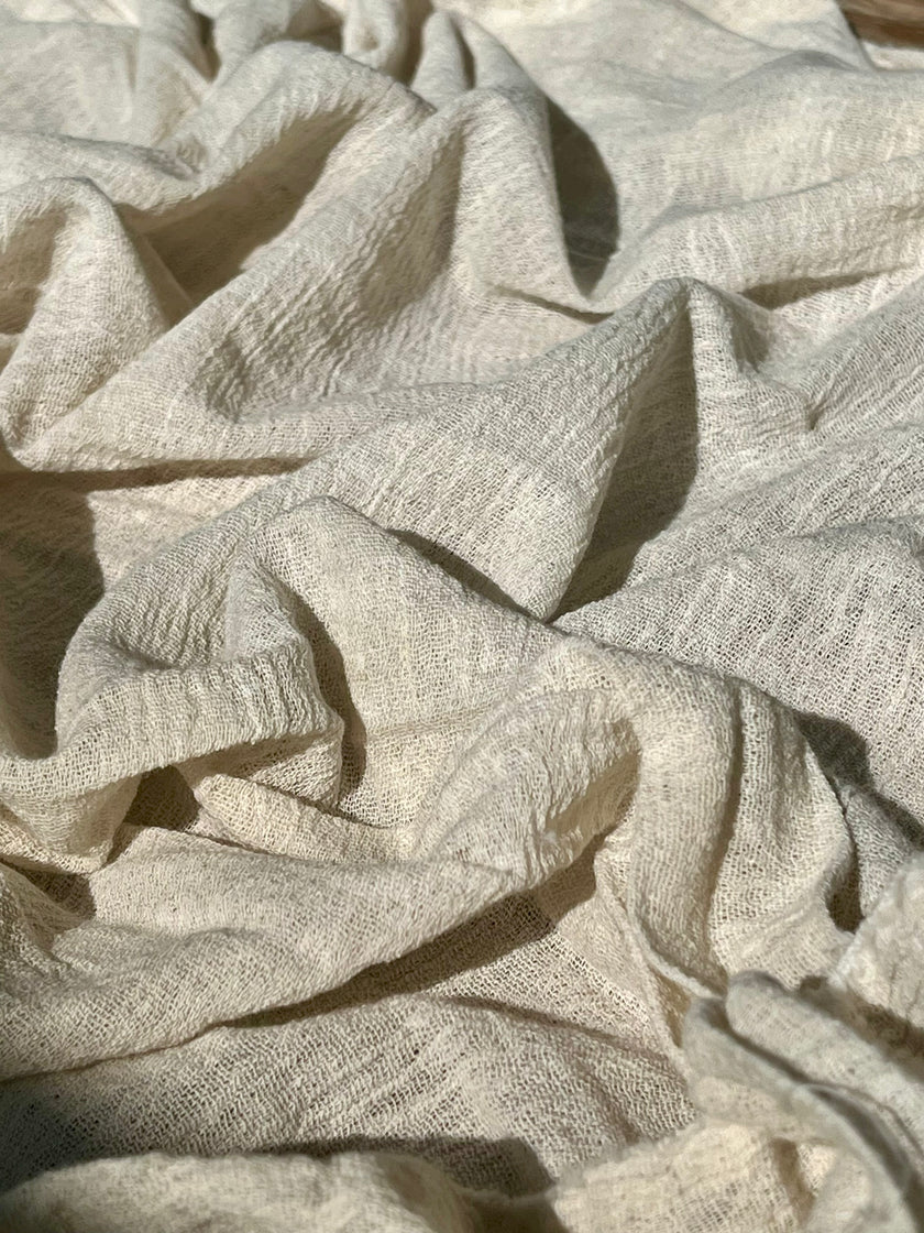 Metre ile Fildişi Ağartılmamış Nötr Organik Pamuklu Kumaş, Buruşuk Kumaş, Geniş En.