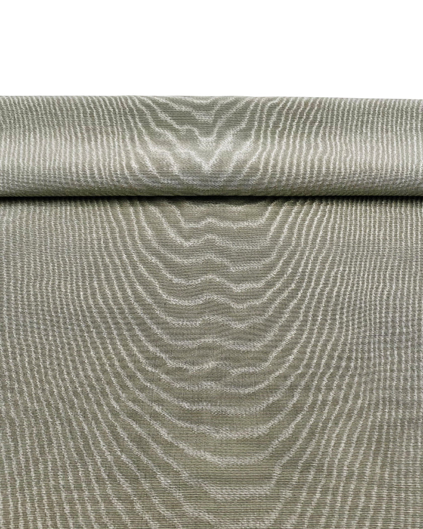 Rembourrage luxueux en soie vert pastel pour tête de lit ottoman, tissus d'intérieur pour textiles de maison : housses d'oreiller, motifs inspirés du kimono, motifs en filigrane.