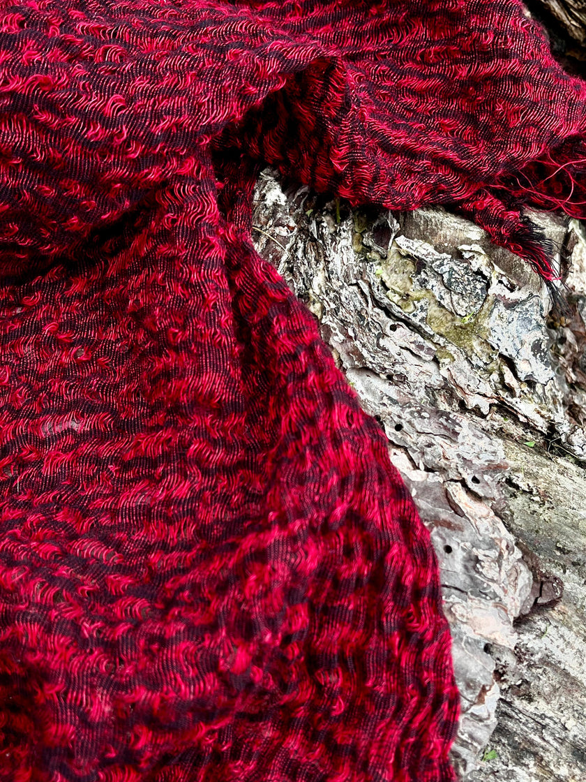 Metre Kare Kırmızı Keten Kumaş, Organik Pamuklu Kumaş, Dokulu El Dokuma Yarı Şeffaf Doğal Kumaşlar.