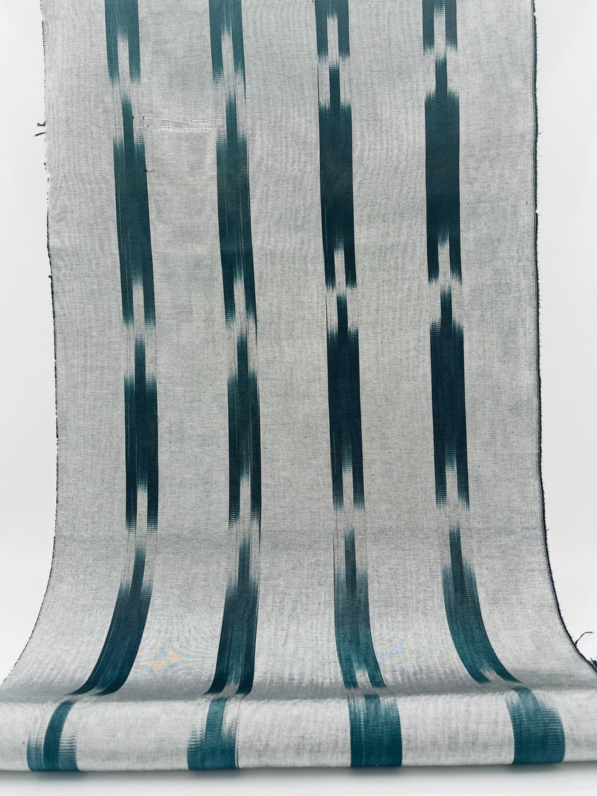 Osmanlı Başlıklı Ikat Gümüş Yeşil Çizgili Lüks İpek Döşeme, Ev Tekstili İç Mekan Kumaşları: Yastık Kılıfları, Kimono Esintili Tasarımlar, Filigran Desenleri.