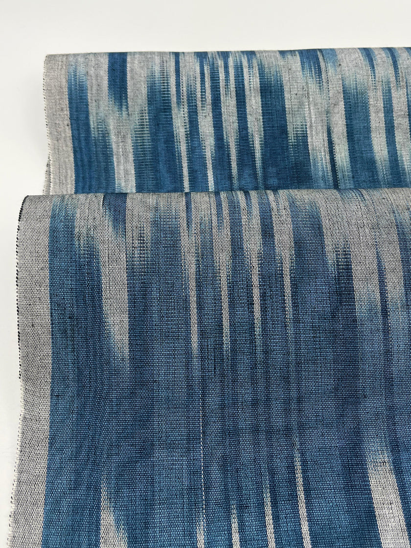 Osmanlı Başlıklı Mavi İkat Çizgili Lüks İpek Döşeme, Ev Tekstili İç Mekan Kumaşları: Yastık Kılıfları, Kimono Esintili Tasarımlar, Filigran Desenleri.