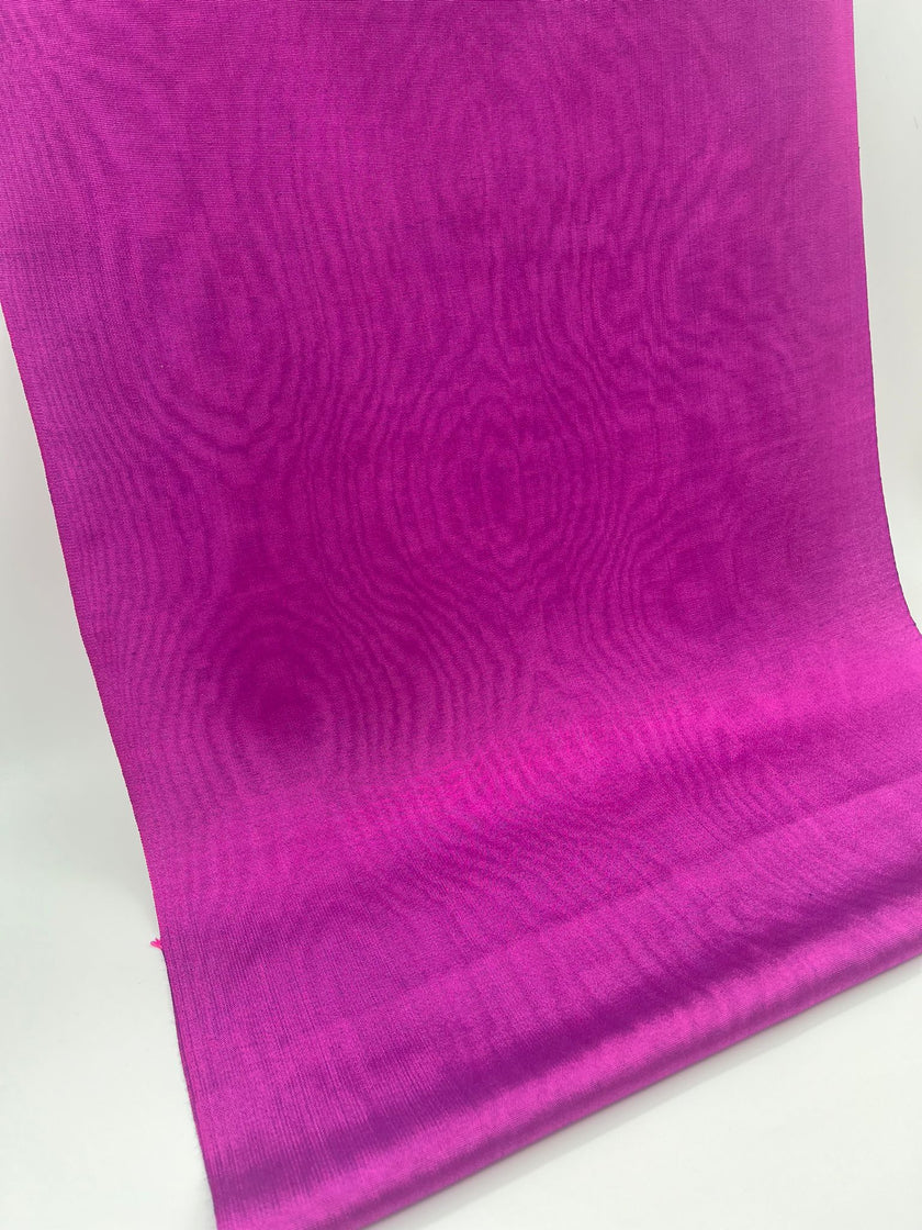 Osmanlı Başlıklı Pembe Lüks İpek Döşeme, Ev Tekstili İç Mekan Kumaşları: Yastık Kılıfları, Kimono Esintili Tasarımlar, Filigran Desenleri.