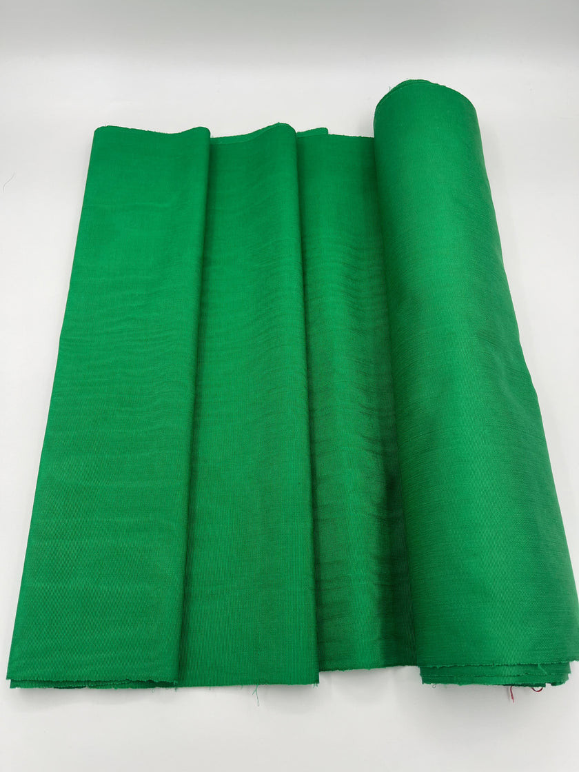 Osmanlı Başlık İçin Yeşil Lüks İpek Döşeme, Ev Tekstili İç Mekan Kumaşları: Yastık Kılıfları, Kimono Esintili Tasarımlar, Filigran Desenleri.